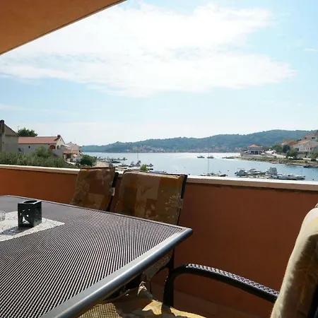 Appartement Ella Tisno
