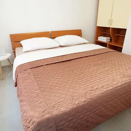 Appartement Ella *